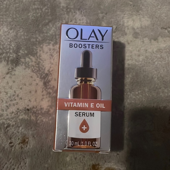 OLAY Skincare Nwt Olay Vitamin E Serum Poshmark
